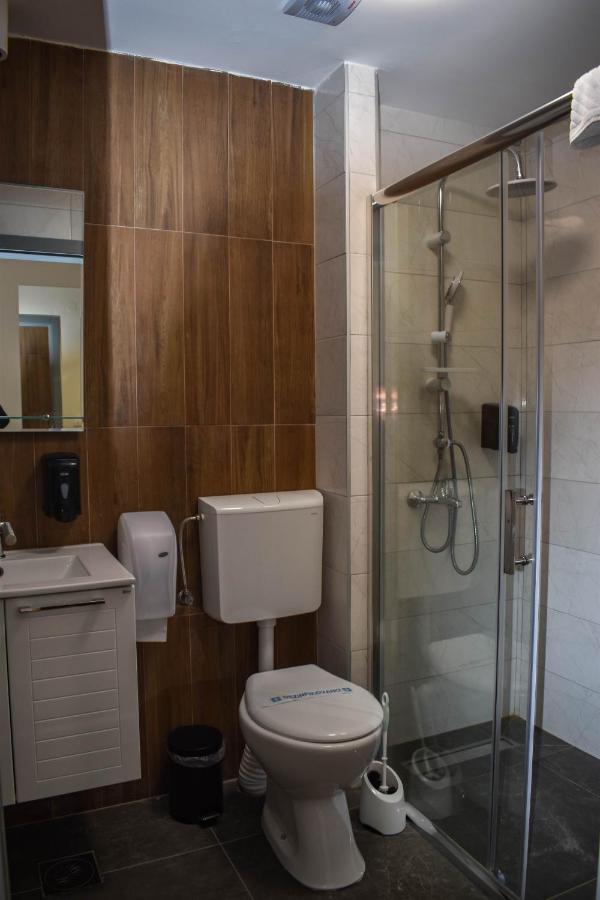 Hotel Dijana Pirot Zewnętrze zdjęcie