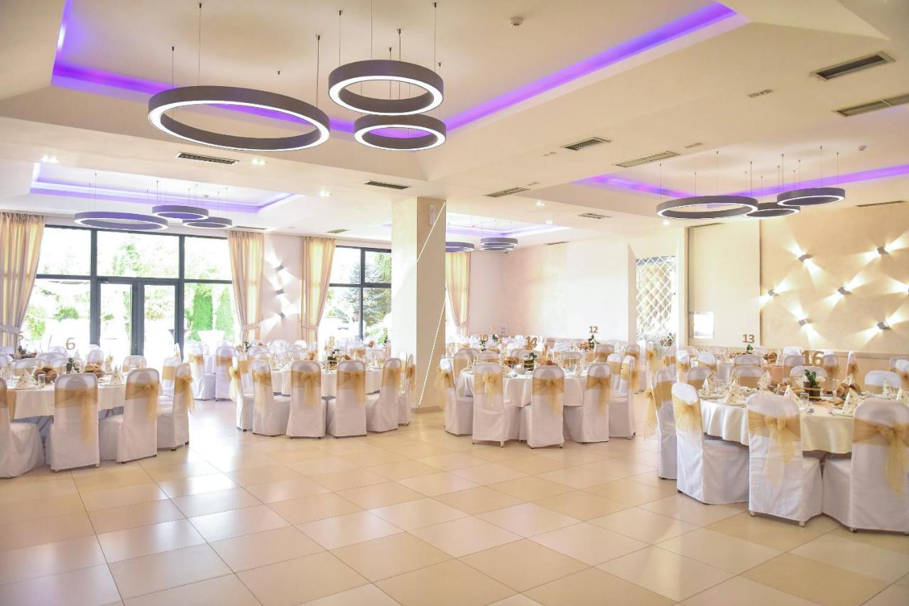Hotel Dijana Pirot Zewnętrze zdjęcie