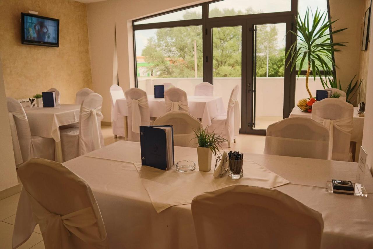 Hotel Dijana Pirot Zewnętrze zdjęcie
